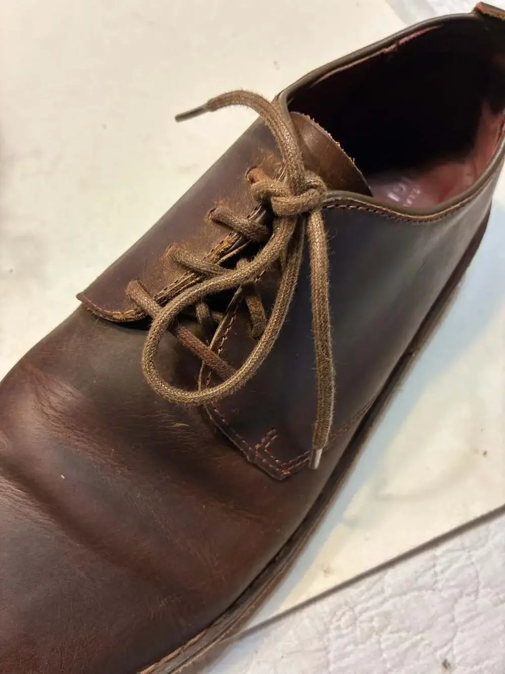 Clarks Men's Desert London Oxford, Beeswax, 070 M US : : Clothing, Shoes & Acces